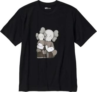 Kaws UT graphic T-shirt - men - Fabric - S - Black
