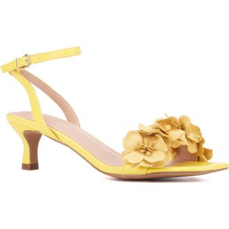 New York & Company Gwendolyn Flower Strap Sandal in Yellow at Nordstrom Rack, Size 7