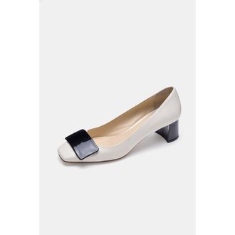 Bells & Becks Sofia Pump with Tab in White With Black at Nordstrom, Size 40
