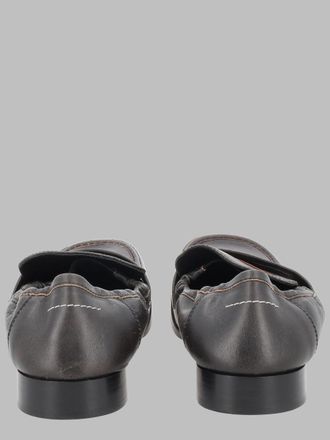 Maison Margiela Leather Loafers - Black