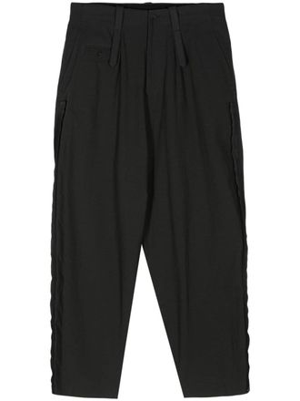 Yohji Yamamoto Broek van katoenblend met toelopende pijpen - Grijs