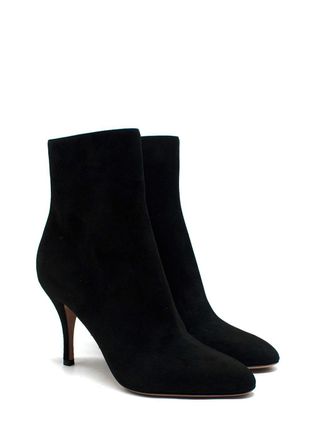 Valentino Garavani Valentino Black Suede Ankle Boots with Rockstud Detail Size 39.5