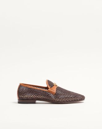 Valentino Garavani Wolfe Loafer in Woven Raffia Man BROWN 41.5