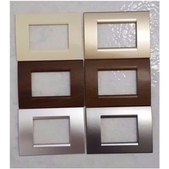 Trade Shop Trade Shop - Placca Placche Placchete Compatibili Living Light In Abs 3 4 7 Posti Colorate - Antracitas