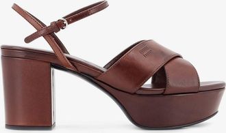 Miu Miu Sandali con tacco in pelle con logo inciso laterale - MIU MIU - gender_Woman