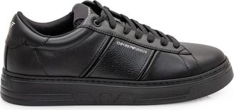 Emporio Armani Leren sneaker met logo-reli&euml;f en contrasterend paneel - Heren - Sneakers - Zwart - 41 EU - Leer - Schoenen