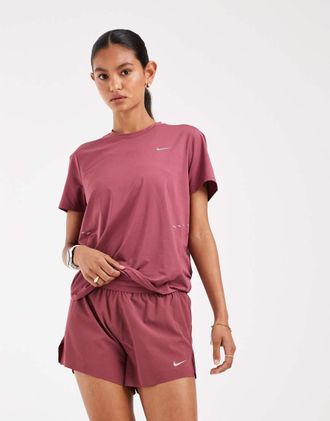 Nike Swift Dri-FIT shorts 2 in 1 a vita media rosa