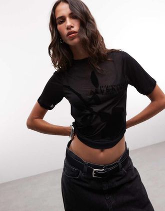 AllSaints Athea - T-shirt nera trasparente a maniche corte con logo grafico-Nero