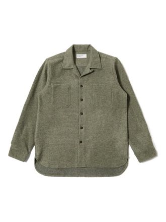 Universal Works Overhemd met opgestikte zak en knoopmanchetten - Groen