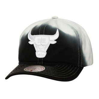Mitchell & Ness Mens Mitchell & Ness Black/White Chicago Bulls Dip Dye Pro Crown Adjustable Hat at Nordstrom