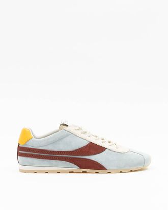Oncept Womens Essex Sneaker In Sky