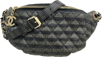 Chanel Black Leather Fanny Pack (Pre-Owned)