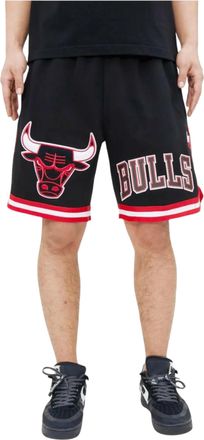 Pro Standard Pro Standard Chicago Bulls Classic Chenille Shorts in Black Men