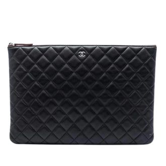 Chanel Pre-owned Clutches, female, Black, Size: ONE SIZE Pre-owned Quilted Lambskin Clutch