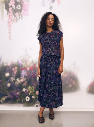 Contemporaine Womens Impressionist irises chiffon skirt A Tribute to Claude Monet Collection