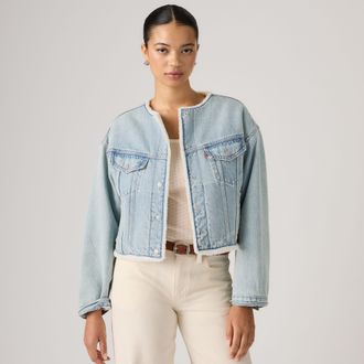 Levi's Collarless Shrunken 90s Sherpa Trucker Jacket - Womens - L - Light Wash / Country Worn