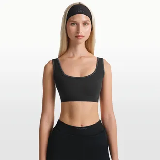Nike Womens SKIMS Ribbed Seamless Scoop Bra in Black | BABRA9713W-OAR