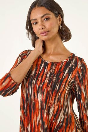 Roman Abstract Print Hanky Hem Stretch Top