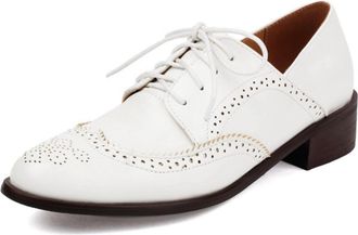 Generic Womens Two Tone Brogue Oxfords Lace-Up Round Toe Wingtip Perforated Low Chunky Heel Dress Shoes Comfortable Classic Vintage Inspired Style,White,6.5 U