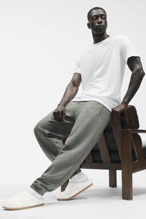 Alo | Triumph Restore Sweatpant in Grey Triblend, Size: Medium