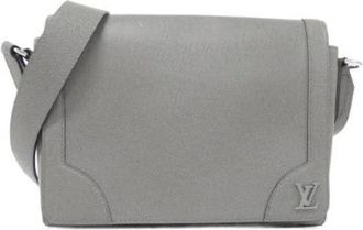 Louis Vuitton Pre-owned Taiga Messenger Shoulder Bag - - Pre-owned - Uomo - Grigio - ONE SIZE
