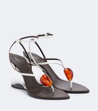 Alaia Ala&iuml;a Invisible patent leather thong sandals
