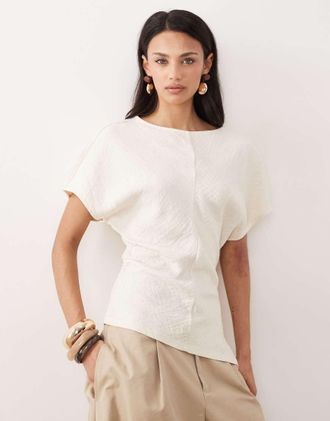 Gina Tricot Gina Tricot - Top a maniche corte asimmetrico &eacute;cru-Bianco