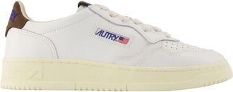 Autry Medalist Lage Sneakers - Heren - Sneakers - Wit - 45 EU - Leer - Schoenen