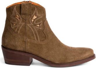 Penelope Chilvers Cassidy Paloma Western Boot in Truffle at Nordstrom, Size 10Us