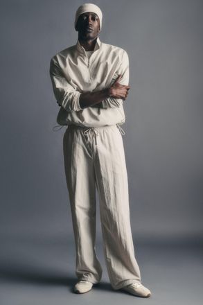 Alo | Takeaway Track Straight Leg Pants in Bone, Size: Medium