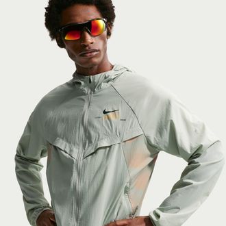 Nike Mens Stride Repel UV Protection Running Jacket in Green | IO0538-370