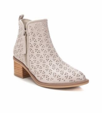 Xti Womens Suede Ankle Booties In Ice
