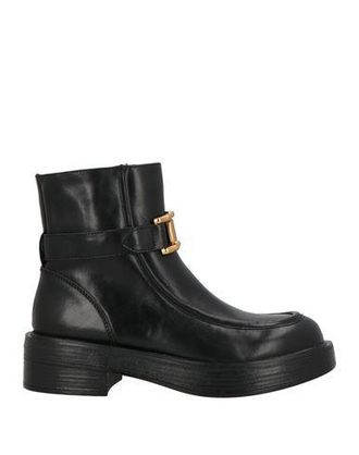 Emanuelle Vee Ankle boots