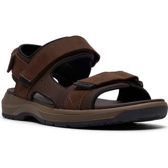 Clarks Guideview Trek Sandal in Beeswax Leather at Nordstrom Rack, Size 10.5