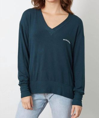 Good Hyouman Holidaying V Neck Sweatshirt In Teal