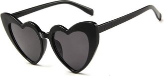 Generic Trendy Heart Frame Woman Party Street Shooting Vacation Sunglasses(Black)