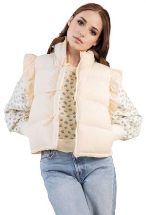Very J Puffer Bow Vest In Cream