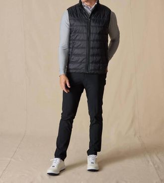 Straight Down Delta Vest In Black