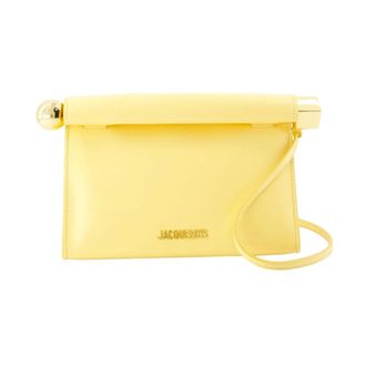 Jacquemus Le Sac Rond Carre - Jacquemus - Leather - Yellow - female - Jacquemus - Cross Body Bags - Yellow - ONE SIZE - Bags