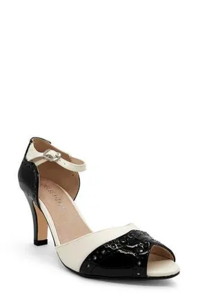 Chelsea Crew Godiva Ankle Strap Peep Toe Sandal in Black And Bone Pu at Nordstrom Rack, Size 8