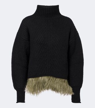 La DoubleJ Pullover in misto alpaca con piume