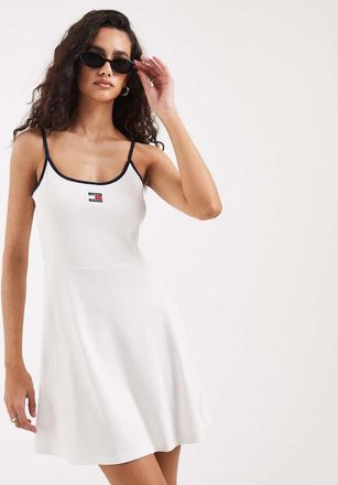 Tommy Jeans Vestito corto bianco sporco con spalline sottili e logo