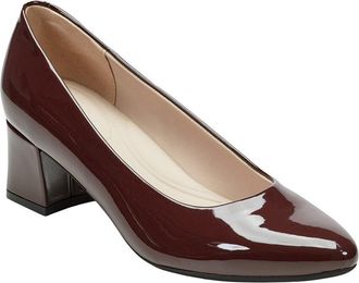 Easy Spirit Nicole Pump