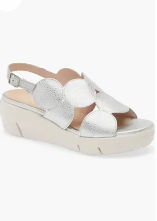 Wonders Womens Sporty Platform Sandal In Ivory