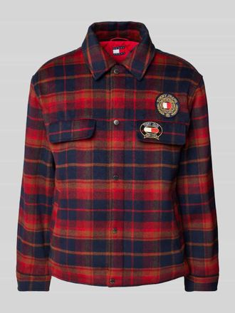 Tommy Jeans Regular Fit Hemdjacke mit Brusttasche in Rot, Gr&ouml;&szlig;e M