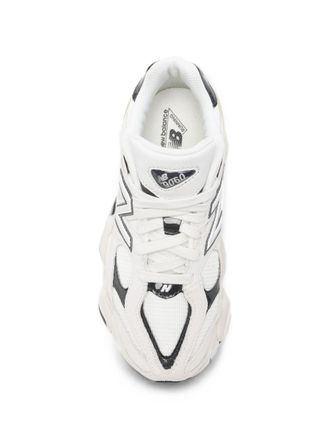 New Balance Sneaker - White
