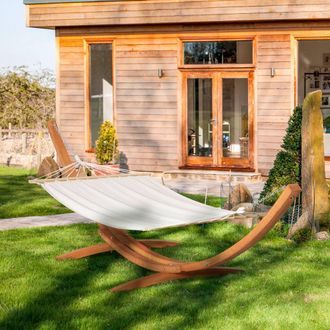 OUTSUNNY Outdoor Garden Hammock Swing Hanging Bed withWooden Stand for Patio in White