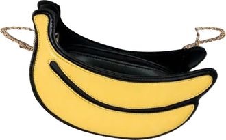 SOLUSTRE Outanaya Funny Banana Shape Crossbody Bag Single Shoulder Fruit Cell Phone Pouch for Women, Lightweight Fruit Handbag with Chain Strap, Casual Storage
