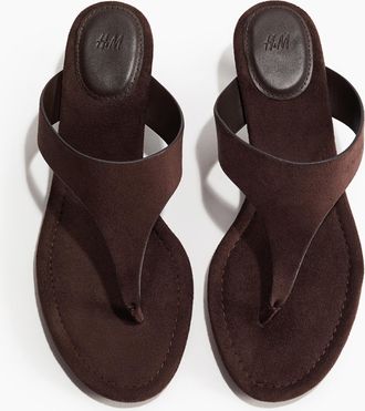 H&M Sandaletten mit Kitten Heel - Dunkelbraun