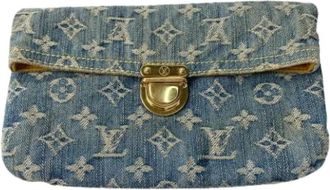 Louis Vuitton Pre-owned Clutches, female, Blue, Size: ONE SIZE Pre-owned Denim Clutch